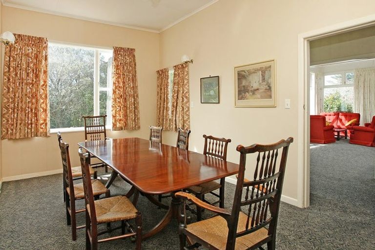 Photo of property in 19 Woodmancote Road, Khandallah, Wellington, 6035