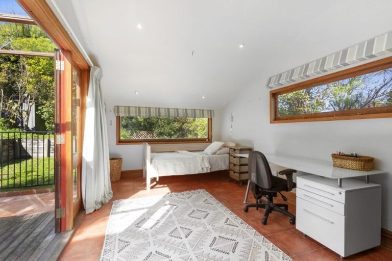 Photo of property in 64 Ferry Road, Days Bay, Lower Hutt, 5013