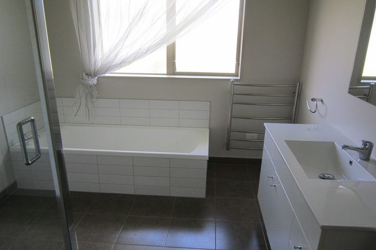 Photo of property in 21 Ludlam Way, Otaki, 5512