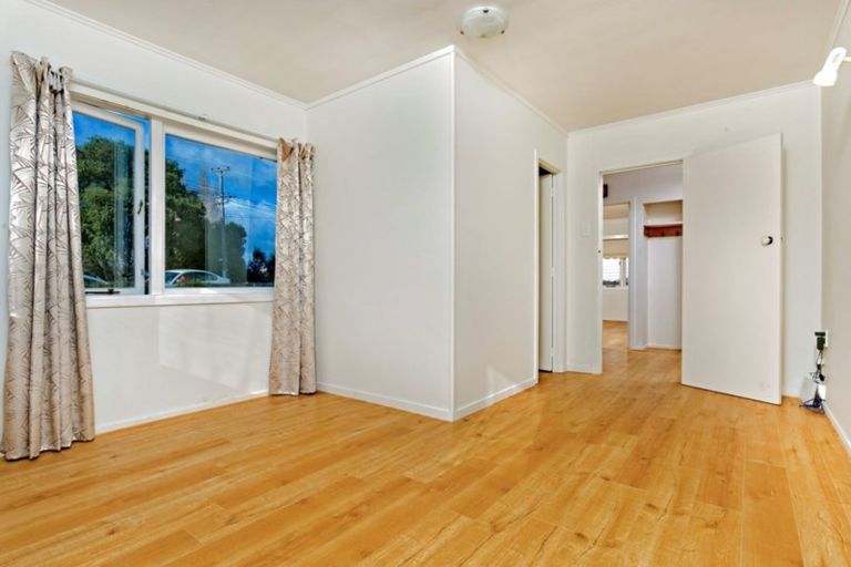 Photo of property in 62 College Road, Northcote, Auckland, 0627