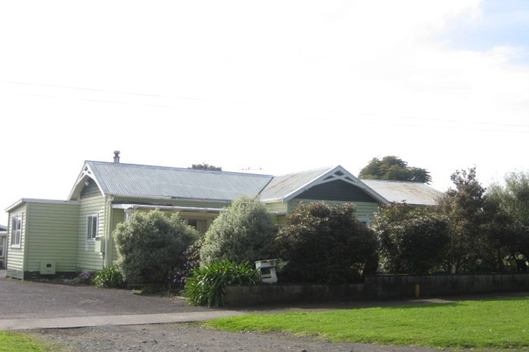 Photo of property in 20 Ihaia Street, Waitara, 4320