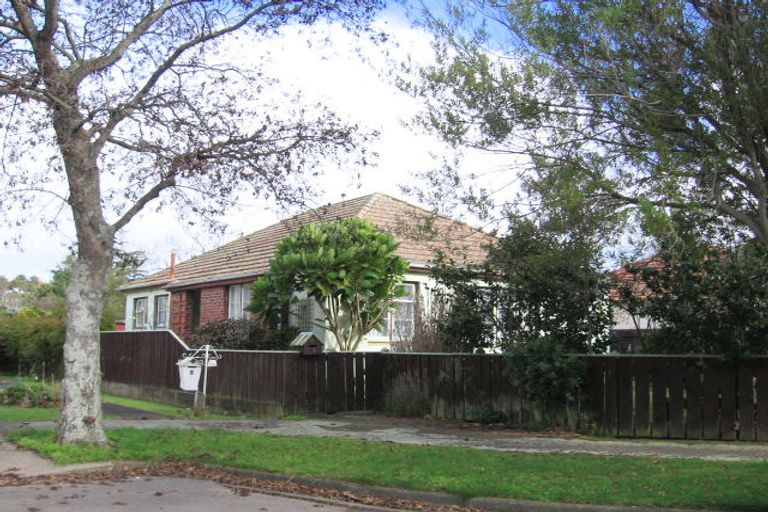 Photo of property in 6 Plymouth Street, Roslyn, Palmerston North, 4414