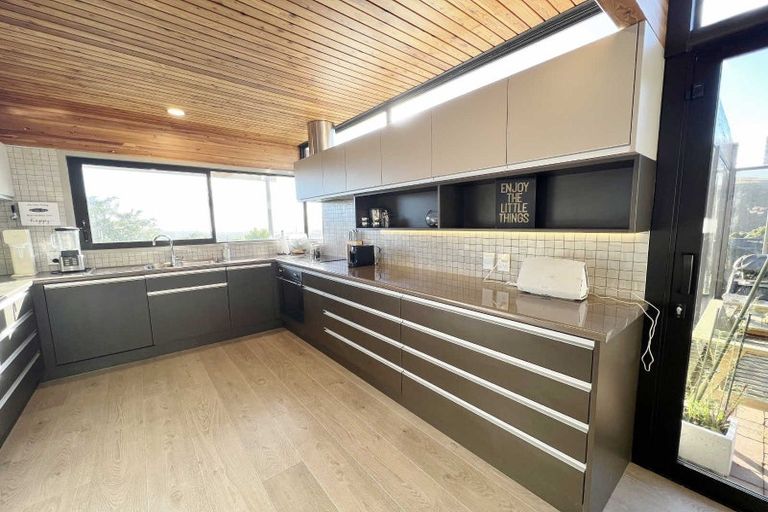 Photo of property in 6 Millhill Lane, Huntsbury, Christchurch, 8022