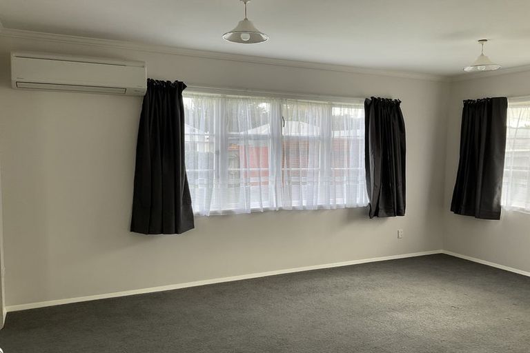 Photo of property in 49 Sladden Street, Naenae, Lower Hutt, 5011