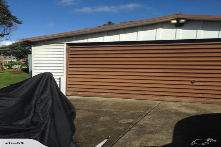 Photo of property in 37 Cascades Road, Pakuranga Heights, Auckland, 2010