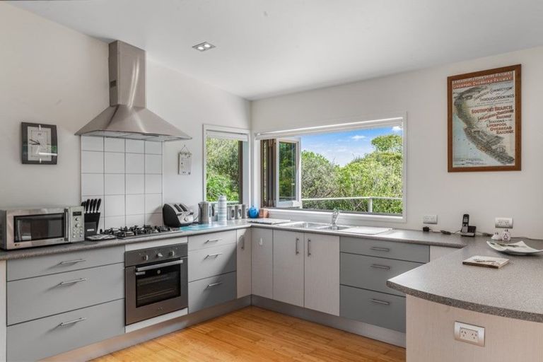 Photo of property in 19 Nepean Avenue, Waiheke Island, 1971