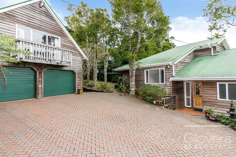 Photo of property in 156 Piha Road, Piha, New Lynn, 0772