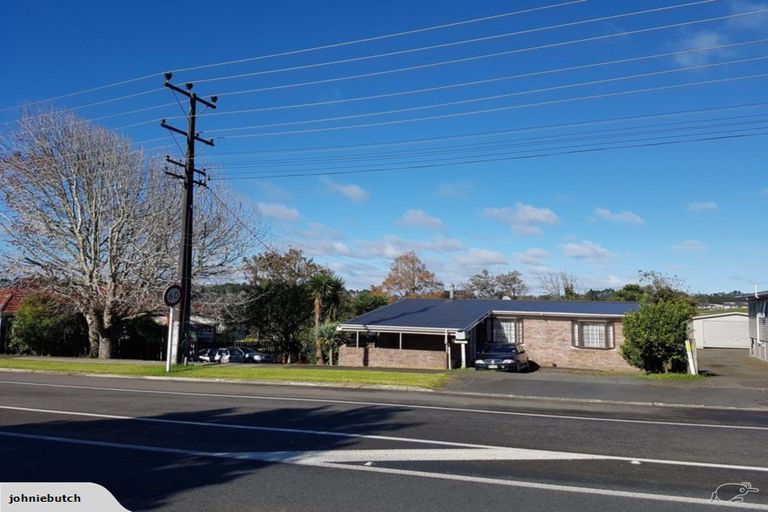 Photo of property in 351 Main Road, Huapai, Kumeu, 0810