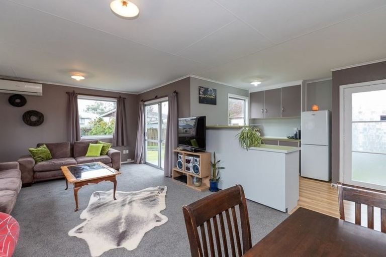 Photo of property in 18 Purcell Place, Melville, Hamilton, 3206