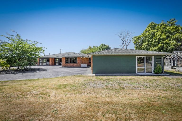 Photo of property in 704 Hawkins Road, Marshland, Christchurch, 8051