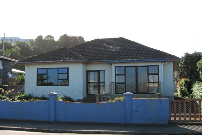 Photo of property in 55 Moana Road, Plimmerton, Porirua, 5026