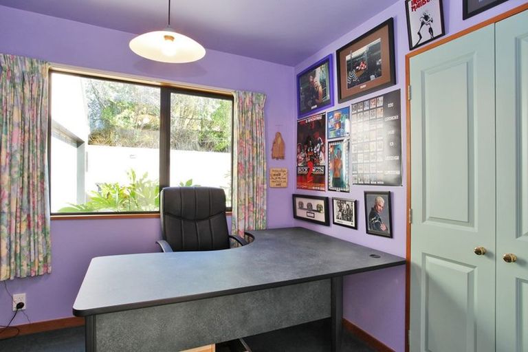 Photo of property in 33 Harry Ell Drive, Cashmere, Christchurch, 8022