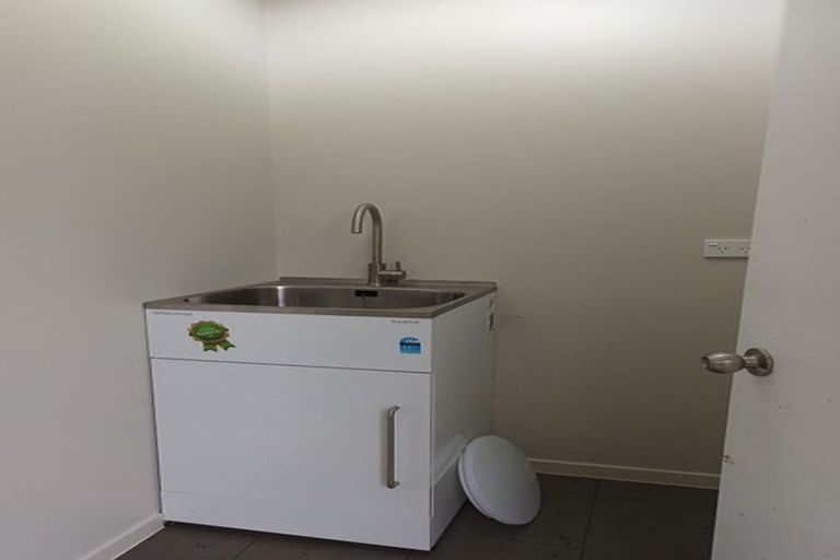 Photo of property in 33a Hathaway Avenue, Karori, Wellington, 6012