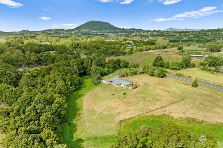 Photo of property in 324 Mangakahia Road, Maungatapere, Whangarei, 0179