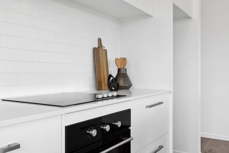 Photo of property in 14 One Haruru Street, Cambridge, 3493