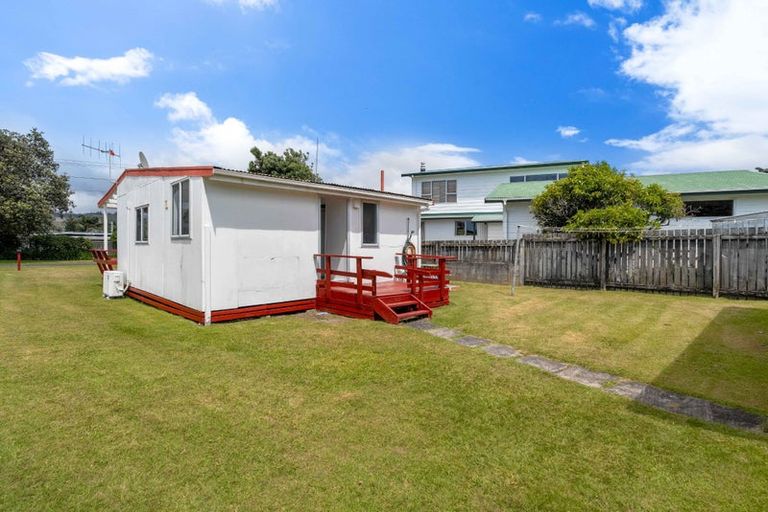 Photo of property in 104a The Square, Whangamata, 3620