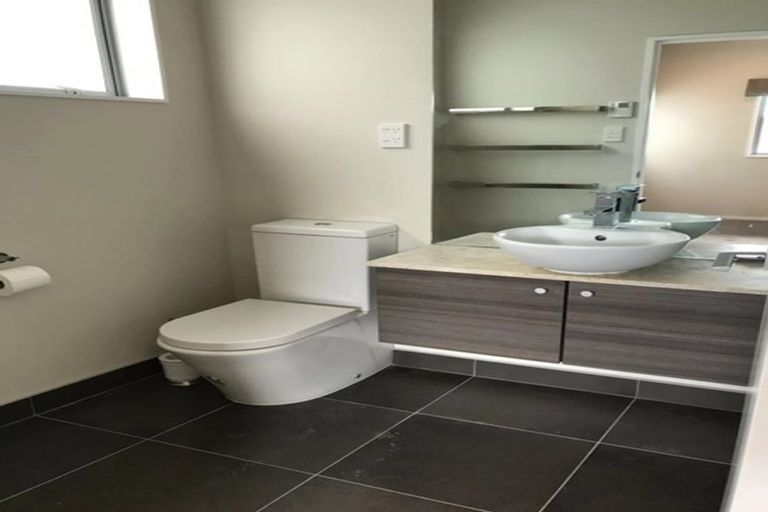 Photo of property in Wilk Heights, 11/8 Wilk Lane, Browns Bay, Auckland, 0630