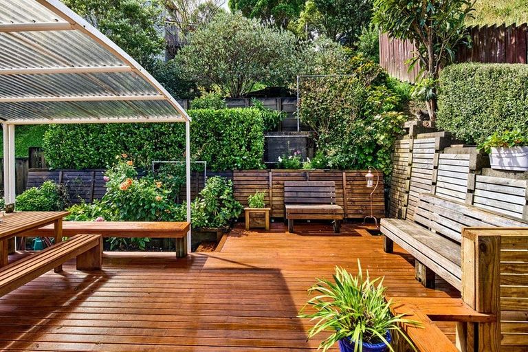 Photo of property in 55 Chester Road, Tawa, Wellington, 5028