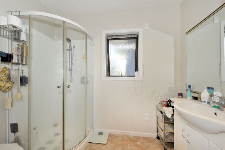 Photo of property in 10 Oakdale Street, Avonhead, Christchurch, 8042