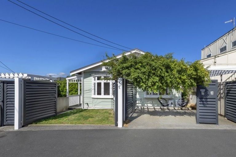 Photo of property in 1 Overtoun Terrace, Hataitai, Wellington, 6021