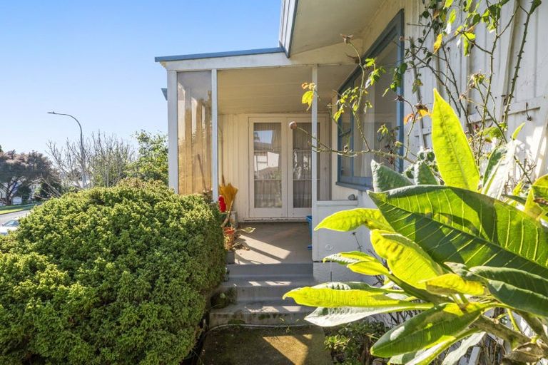 Photo of property in 41 Victory Street, Welcome Bay, Tauranga, 3112