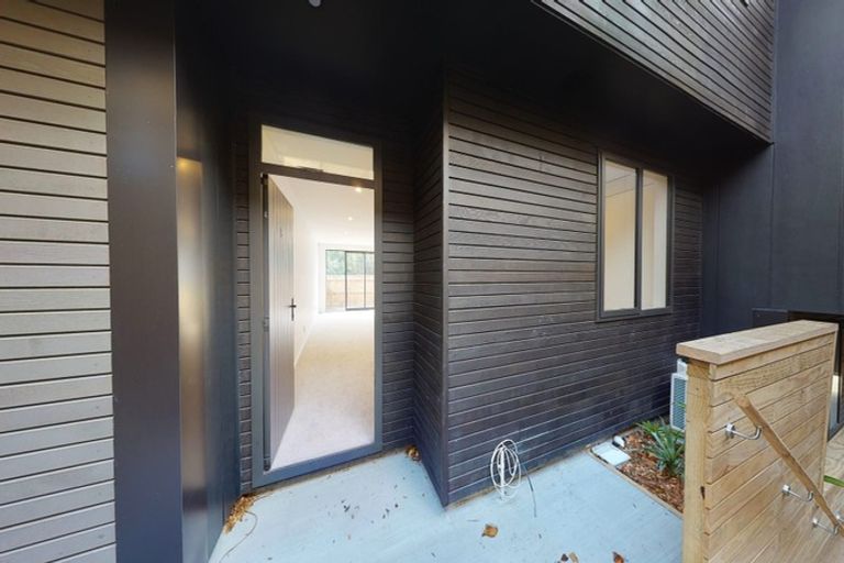 Photo of property in 11/80 Seatoun Heights Road, Seatoun, Wellington, 6022