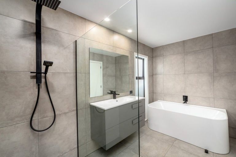 Photo of property in 16 Fantail Avenue, Carterton, 5713