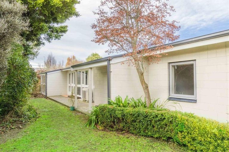 Photo of property in 101b Yaldhurst Road, Sockburn, Christchurch, 8042