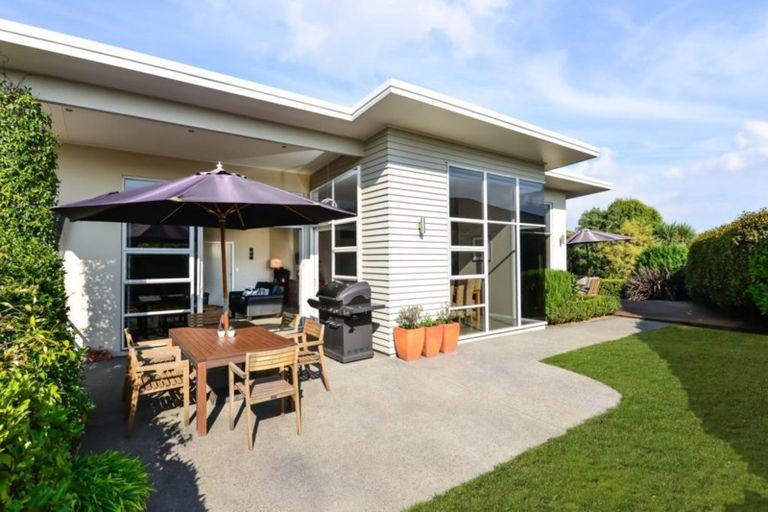 Photo of property in 5 Oldfield Court, Huntington, Hamilton, 3210