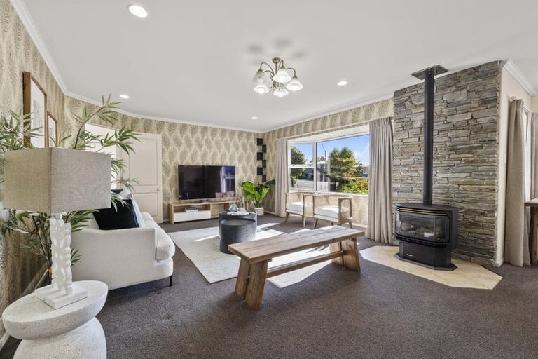 Photo of property in 333 Devon Street West, New Plymouth, 4310