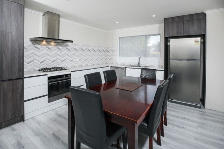 Photo of property in 3/11 Gazeley Avenue, Silverdale, Hamilton, 3216