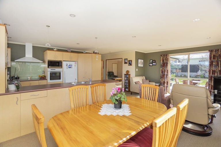 Photo of property in 24 Hannah Place, Holmes Hill, Oamaru, 9401