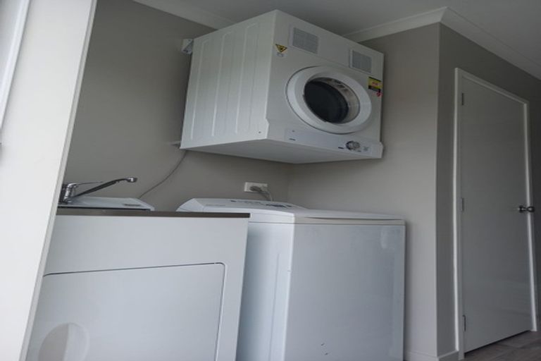 Photo of property in 15 Ngahana Place, Turangi, 3334