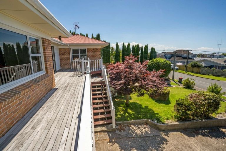 Photo of property in 41 Seaview Road, Otumoetai, Tauranga, 3110