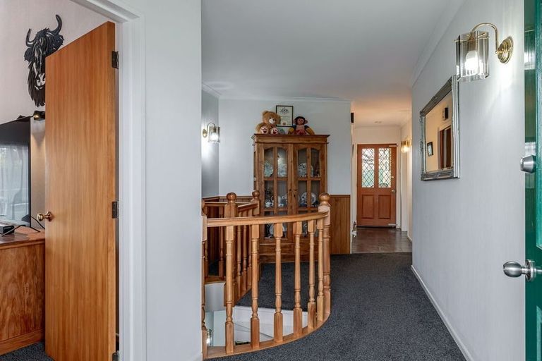 Photo of property in 23 Chilton Grove, Hokowhitu, Palmerston North, 4410