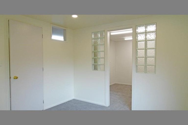 Photo of property in 12b Wicklam Lane, Greenhithe, Auckland, 0632