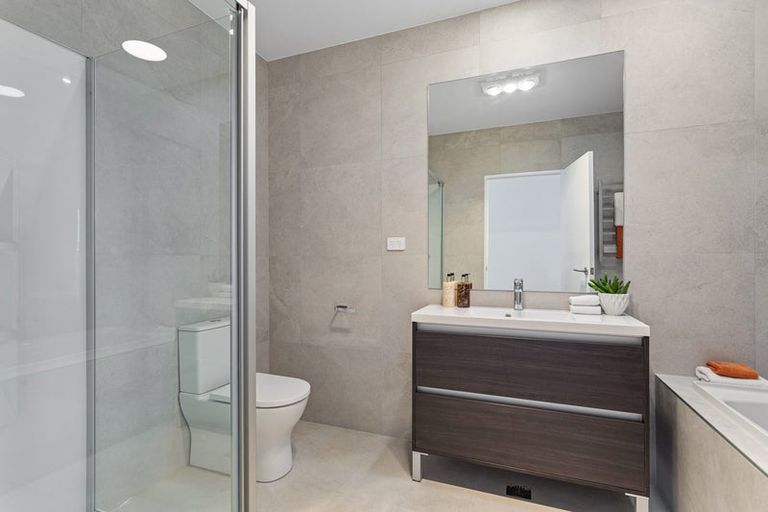 Photo of property in 110 Symes Drive, Red Beach, 0932