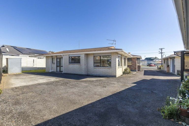 Photo of property in 13 Tukapa Street, Westown, New Plymouth, 4310