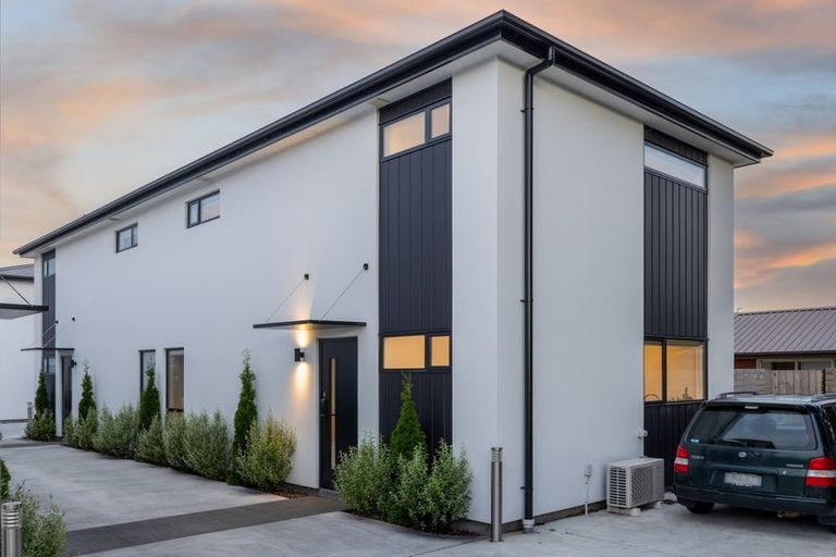 Photo of property in 4/32 Heywood Terrace, Richmond, Christchurch, 8013