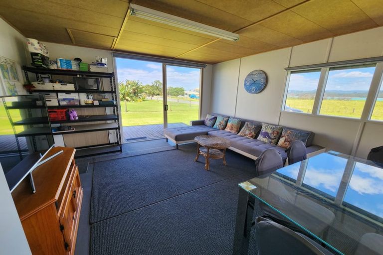 Photo of property in 751 Whangaruru North Road, Whangaruru, Russell, 0184