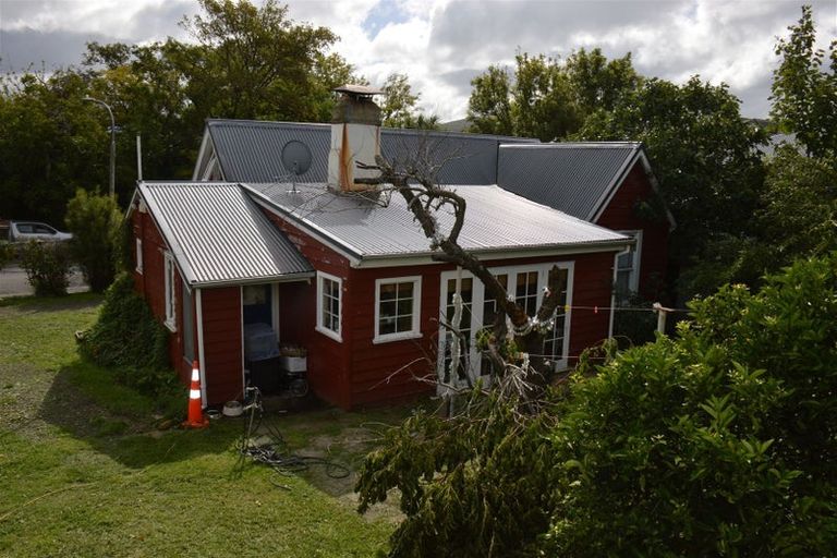 Photo of property in 11 Bruce Terrace, Akaroa, 7520