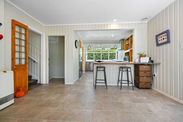 Photo of property in 14 Mcdowall Place, Queenwood, Hamilton, 3210