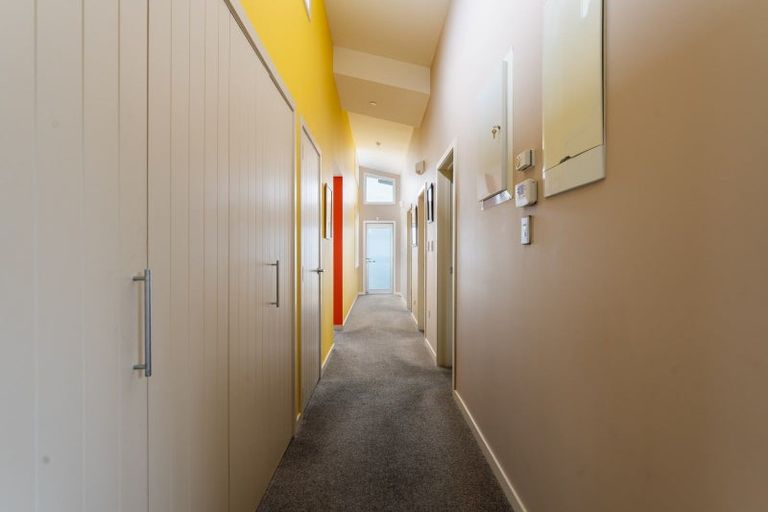 Photo of property in 14 Highgrove, Saint Clair, Dunedin, 9012