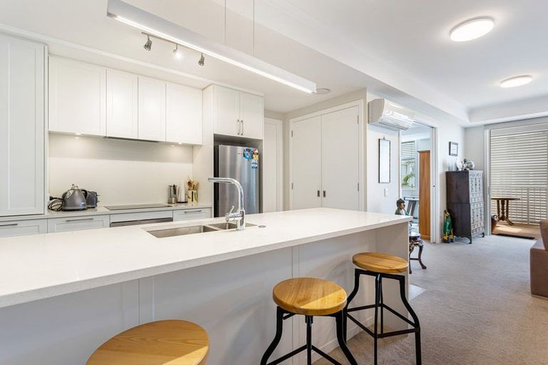 Photo of property in 87 Panorama Heights, Orewa, 0931