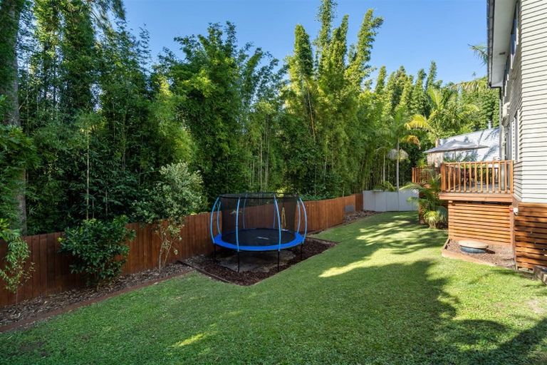 Photo of property in 16b Charmaine Road, Torbay, Auckland, 0630