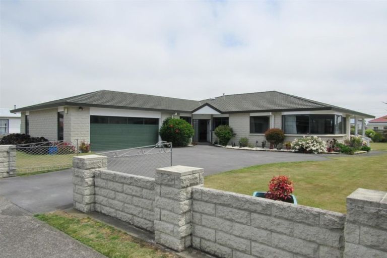 Photo of property in 31 Wilson Street, Hawera, 4610