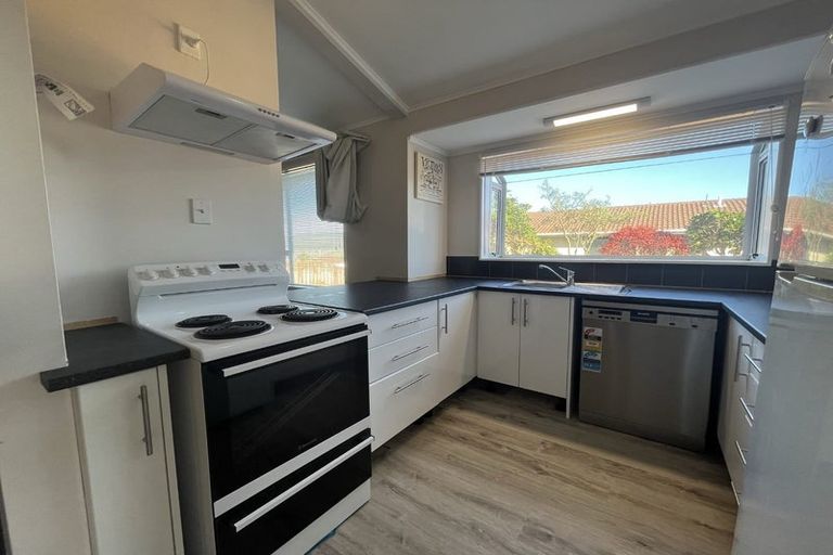 Photo of property in 33 Rothwell Street, Titahi Bay, Porirua, 5022