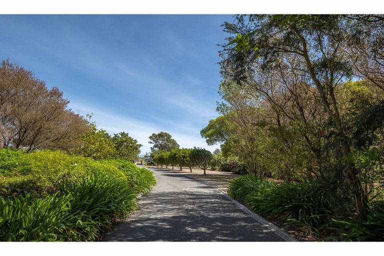 Photo of property in 12 Dry Hills Rise, Riverlands, Blenheim, 7274