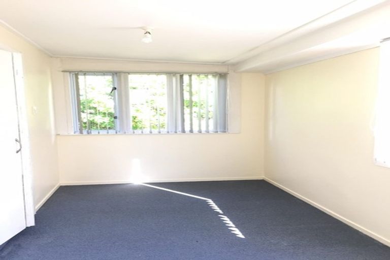 Photo of property in 14 Northcote Road, Takapuna, Auckland, 0622