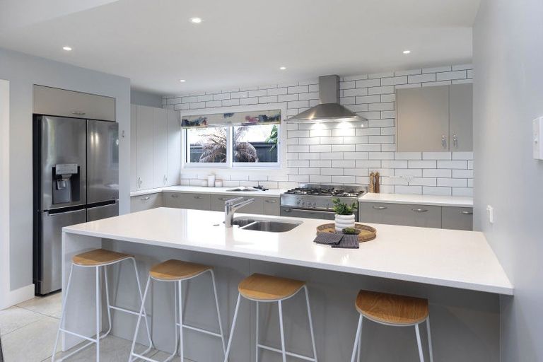 Photo of property in 2 Celia Street, Redcliffs, Christchurch, 8081